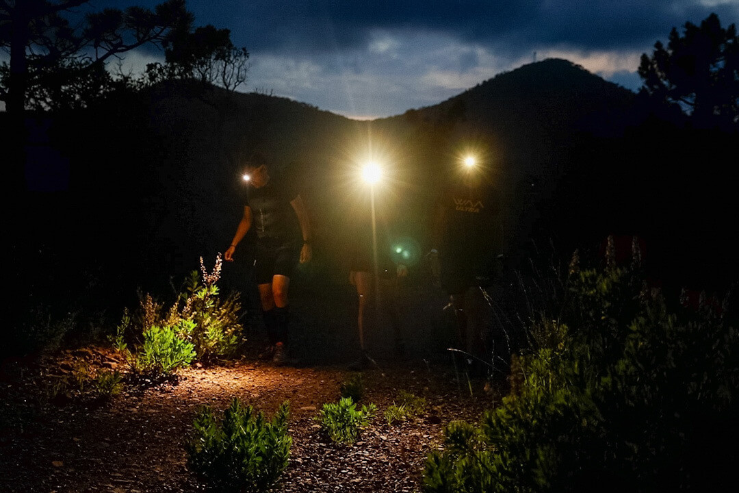 Piom3 Lampe frontale puissante de trail à led, forte autonomie et légère